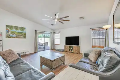 Image de Surprise Vacation Rental w/ Large Yard & Fire Pit!