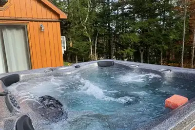 Image de Hot Tub | Lake/Beach Access - Rose Cottage