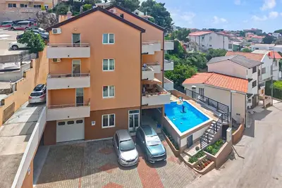 Image de Superbe appartement à Baska Voda