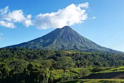 Image de ¡A 3 Minutos del Centro de La Fortuna! Nueva Casa Para Familias o Parejas