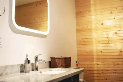 Image de Home away from Home; A Mountain View Retreat