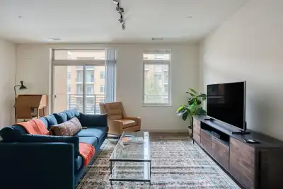 Image de Ideal Waltham 2br w/ Gym & W/D, near Restaurants, by Blueground