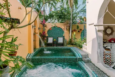 Image de Boutique Marroco Style Villa in Hoi An. 7 bedsroom, jacuzzi pool, beside river