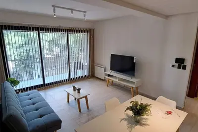 Image de Luminoso y cálido en la 5ta Sección