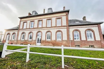 Image de Ferme de Verdun, 26 pers/piscine/discothèque/jeux/groupe/1h30 de Paris