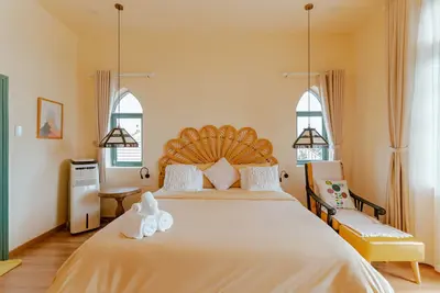 Image de Apartment 2 bedrooms, balcony river view  kitchen\n