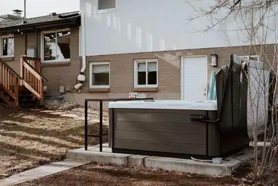 Image de Mid-Mod Centennial Retreat • Hot Tub+Deck • Dtc