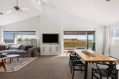 Image de The Shore Break ~ Papamoa Beach ~ Beyonder Holiday Homes