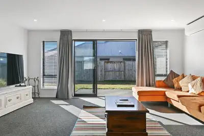 Image de Huka Falls Getaway + so close to town