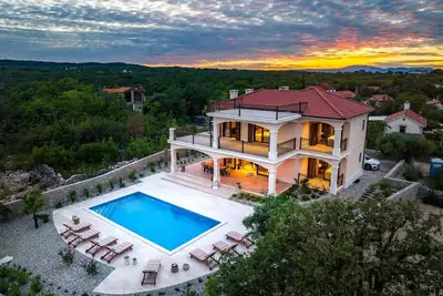 Image de Luxury Villa Glabrova with pool and sauna near the sea on the island of Krk