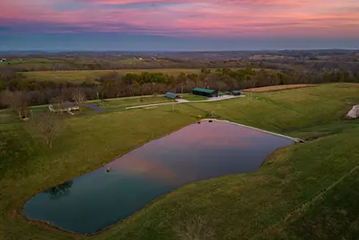 Image de Razor Farms Retreat/Pet Friendly/Stocked Fishing Lake/Totally Private