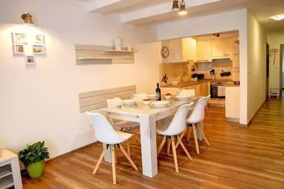 Image de Three Bedroom Apartment Vita near Terme Paradiso