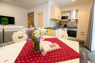 Image de Apartments Goldhorn Kingdom - Two-Bedroom Apartment with Balcony (A)