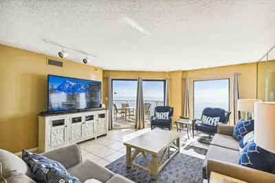 Image de Ir 503 is a 2 Br Gulf front with washer/dryer - no weekly minimum
