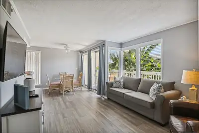 Image de Spc 1030 is a 1 Br that sleeps 4 with beach access