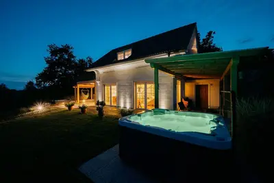 Image de Villa Zupan with Hot Tub and charming view