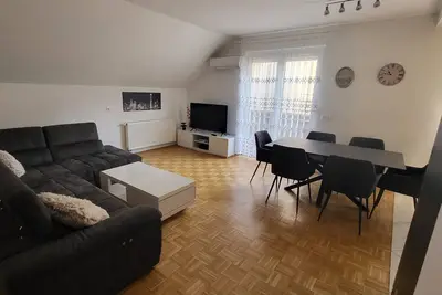 Image de Apartments Želimlje - Three Bedroom Apartment 3 (zgoraj)