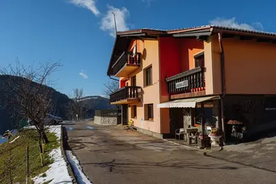 Image de Apartment Jorsi with Balcony 1.