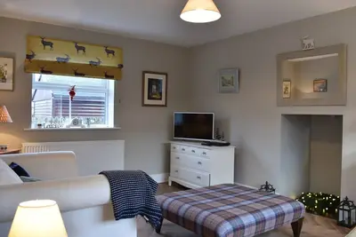 Image de Discover tranquillity at Poppy Cottage, a two-bedroom holiday haven in Kirkoswald, Cumbria.