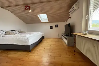 Apartment LakeBled with Castle View