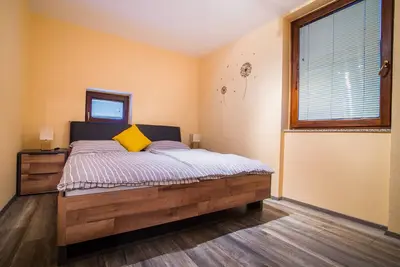 Image de Two bedroom apartment Veninsek with balcony in LuÄŤe