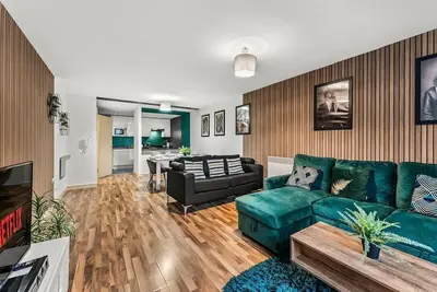 Image de Spacious Central Manchester Apartment - Sleeps 8