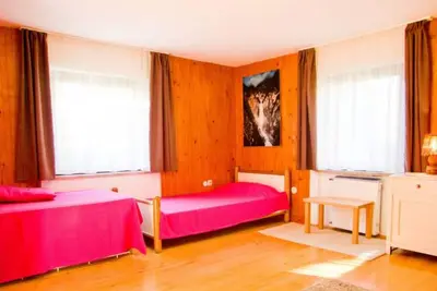 Image de Two Bedroom Apartment With free parking