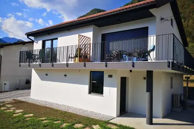 One bedroom apartment with Balcony 3