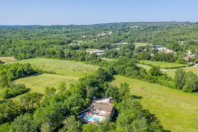 Image de Uzès 20kms Mas de Caractère en Pierre Piscine Chauffée