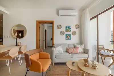 Image de Beach Access Apartment with Pool