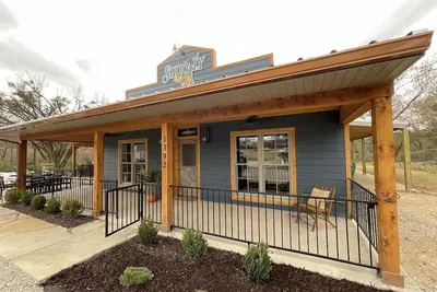 Image de Shoofly Cotter: Cozy Cabin in the Trout Fishing Capital Usa