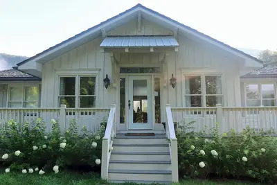 Image de Ranch Retreat: Highlands Best-Kept Secret!