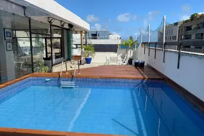 Image de Cobertura de 420m Apenas 9 Minutos da Praia de Ondina e a 1 km da Farol da Barra