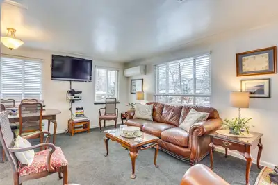 Image de Dog-Friendly Denver Apartment w/ Shared Yard!