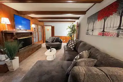 Image de Private home in Memphis 3br! Family comfy house! back yard