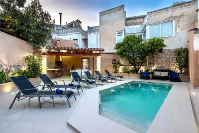 Image de Historic Pollensa Townhouse | Casa Roca Horta | 4 Bedrooms | Sun Terrace | Town & Mountain Views