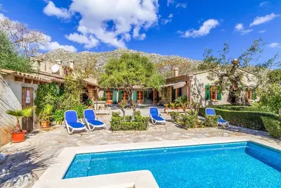 Image de Traditional Pollensa Villa | 3 Bedrooms | Villa Rellafonta | Mountain Views | Short Drive to Town & Beach
