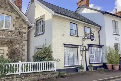 Image de The Old Lace Shop, family friendly, character holiday cottage in Beer