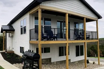 Image de 100 Acre Relaxing Retreat Near Ark- The Farmhouse