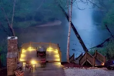 Image de Scenic Riverdeck Cabin and Mountain Retreat~Hot Tub~Wine country~Game Room