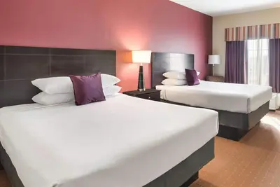 Image de Unwind at Knights Inn Bunkie! 2 Comfortable Units, Outdoor Pool, Free Bfast!