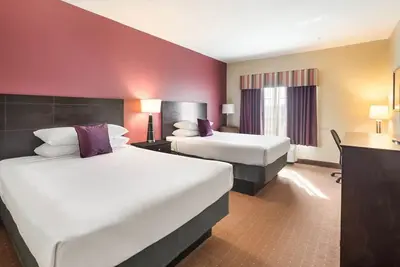 Image de Great Deals at Knights Inn Bunkie! 4 Units, Pool, Free Breakfast, Free Parking!