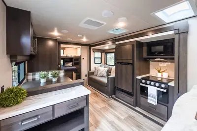 Image de Rv 3    Family Beach and Dock Perfect for Weekend Getaway