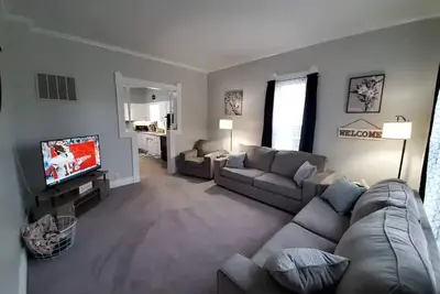 Image de Home Away From Home\n\n