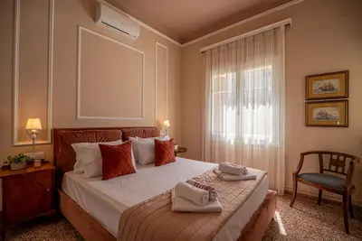 Image de Cosy, spacious, bright 7 minutes from the city center on foot. Ideal for Family