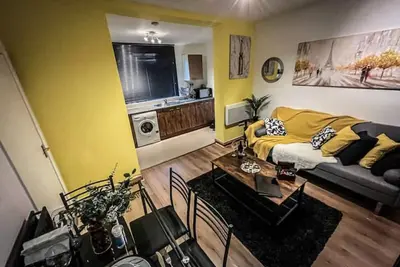 Image de Cosy 1 bedroom flat with Free parking & Fast WiFi near Birmingham city centre.