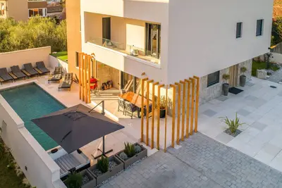 Image de Belle maison de 4 chambres à Pula