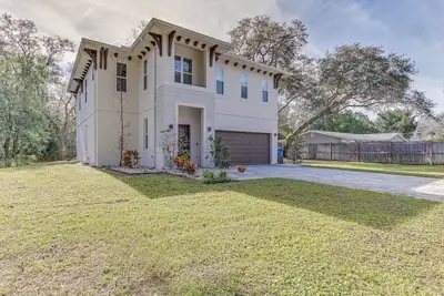 Image de 3 Mi to Usf: Dog-Friendly Home w/ Large Yard