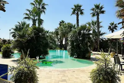Image de Maison de vacances privée avec Wifi, climatisation, piscine privée, bain à remous, Tv, patio