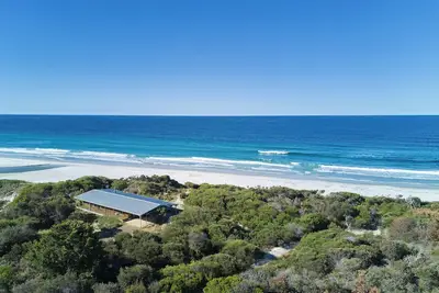Image de Rustic by the sea - Freycinet Holiday Houses